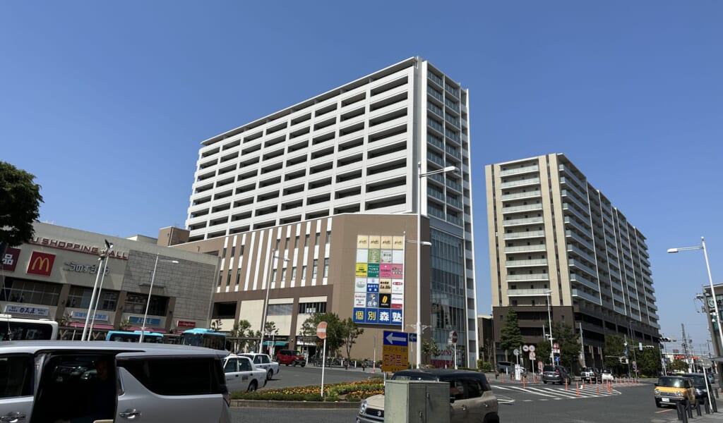 鴻巣駅東口