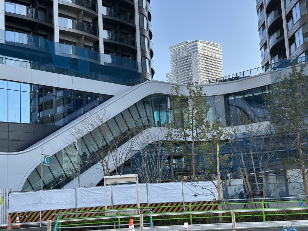 エントランスエスカレーター